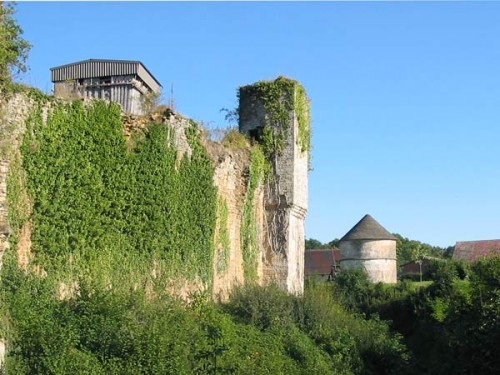 CHâTEAU MéDIéVAL D'ORICOURT